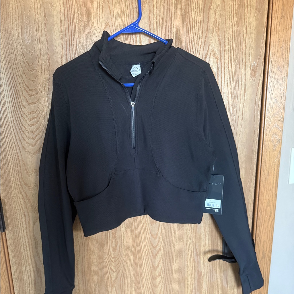 Black Cropped QuarterZip Womens Top Brand 90 Degrees